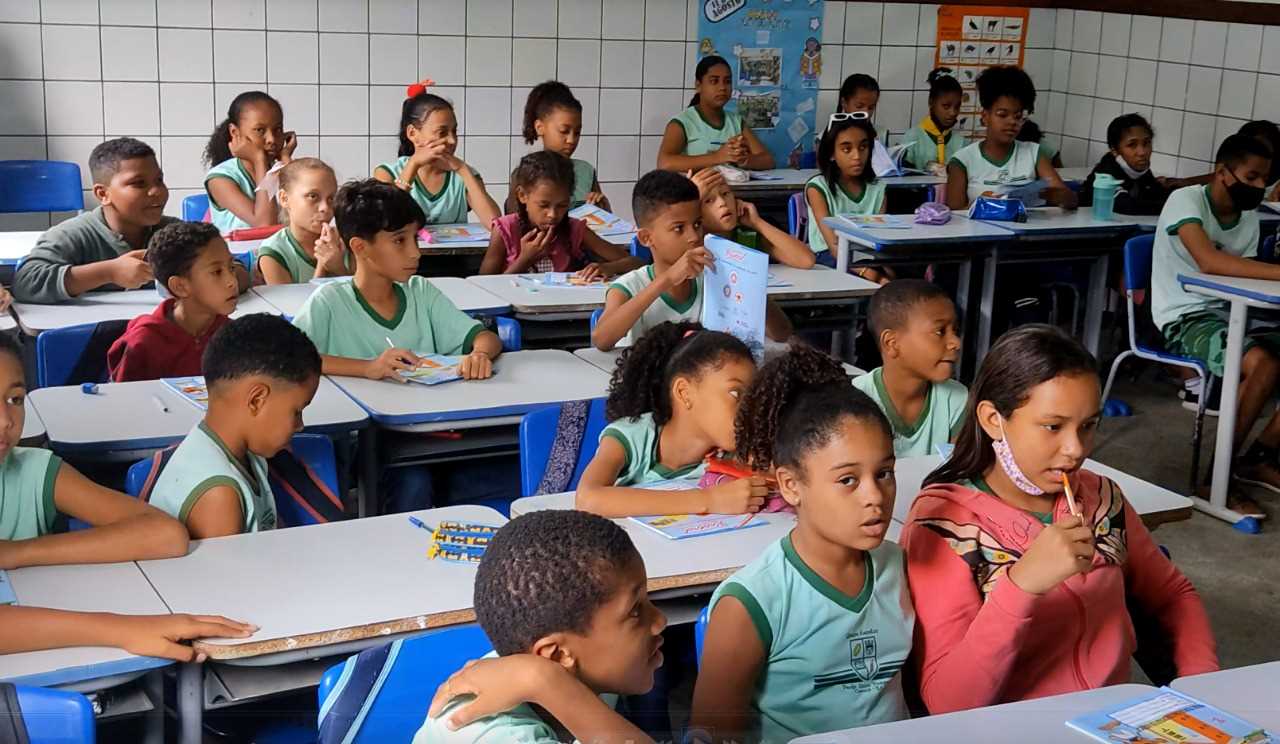 Camacã: Parceria entre prefeitura e PM leva o PROERD para as salas de aulas